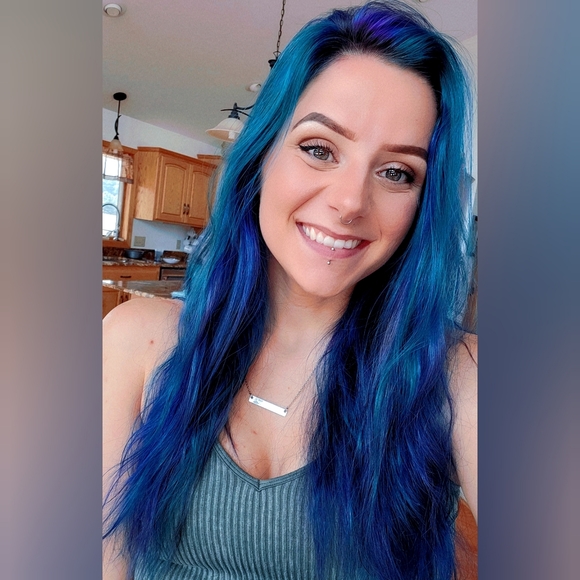 Meet your Posher, Ali - Picture 4 of 6